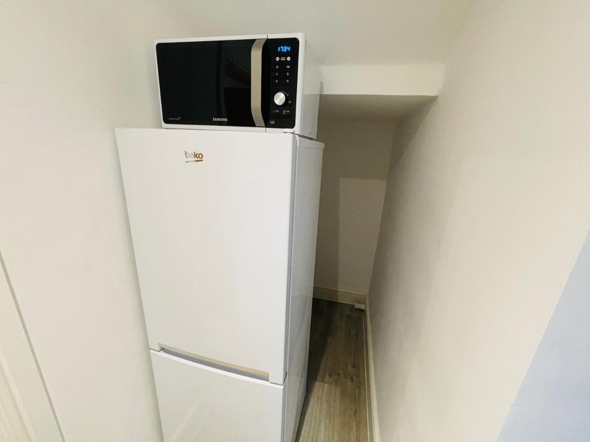 New Modern Studio Apartment, Parking, Netflix Kenilworth Dış mekan fotoğraf